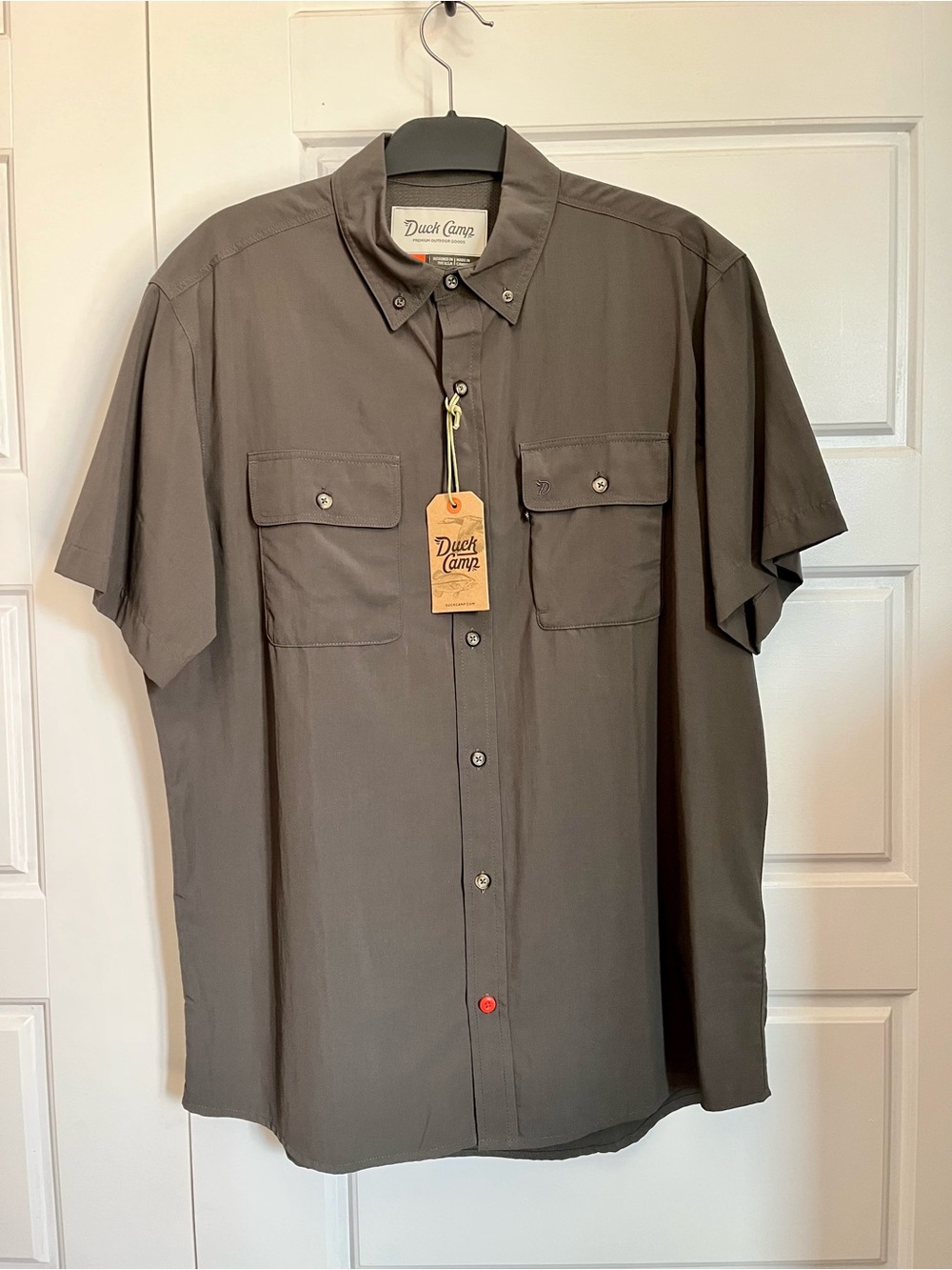 NWT.. Duck Camp M's Lightweight Hunting Shirt Short Sleeve